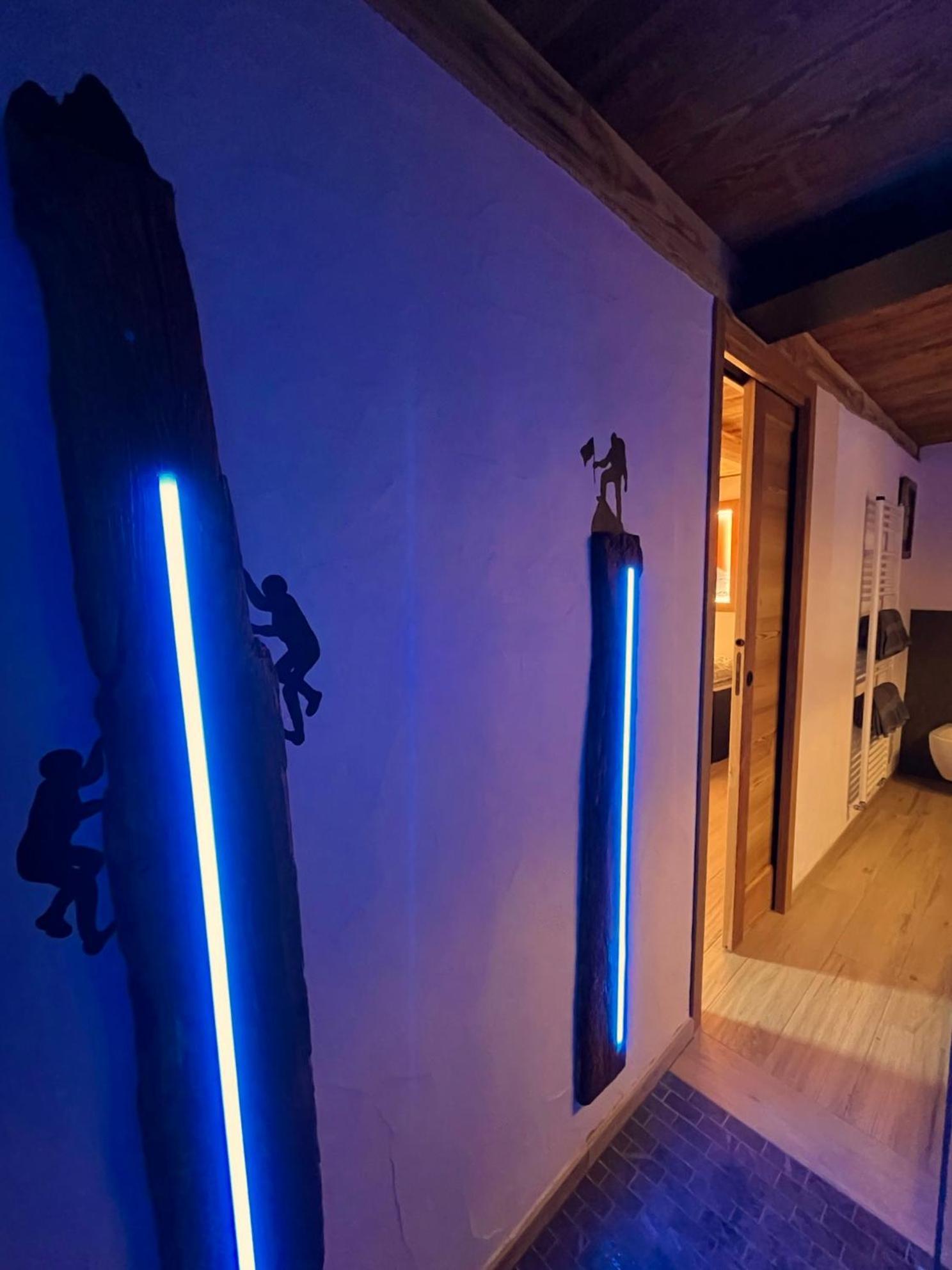 La Famille D'Evian Hotel Villeneuve Exterior photo